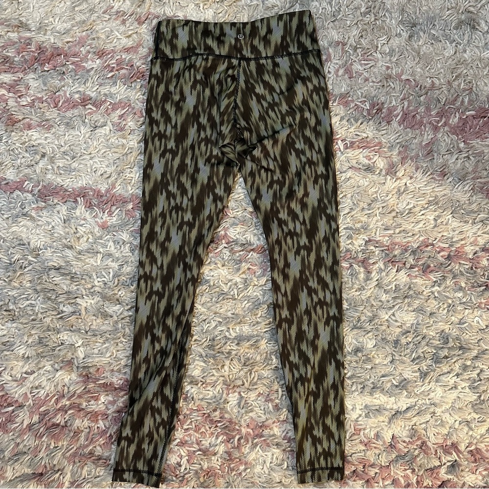 Lululemon Patterned Luxtreme Wunder Under Legging… - image 4